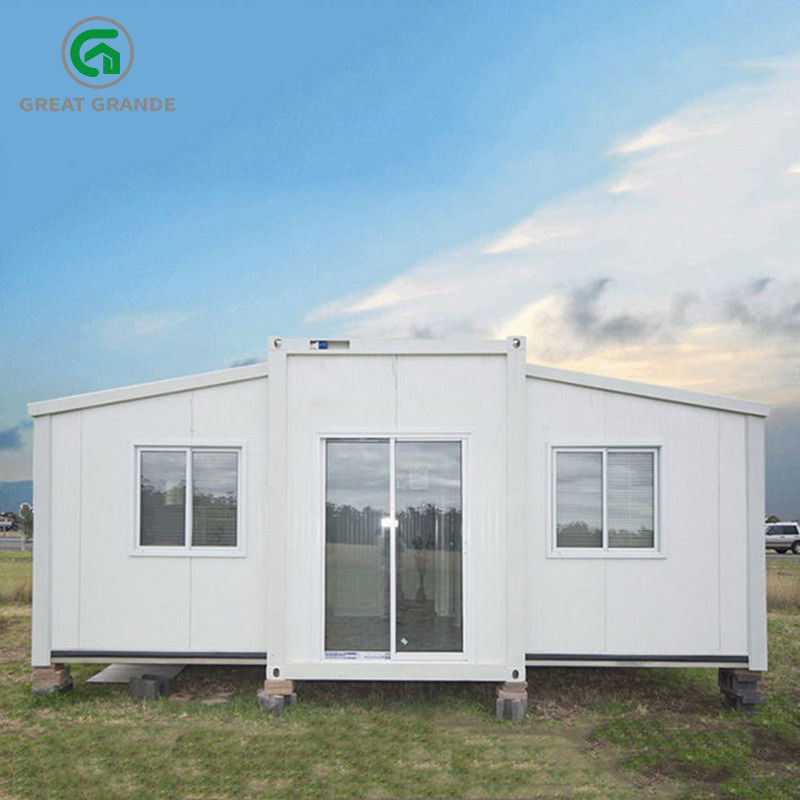 บ้านคอนเทนเนอร์ขยายได้เปล่า 20 ฟุต 3 ในทาวน์โฮโมดูลาร์หนึ่งหลังสำหรับขายที่ดาการ์