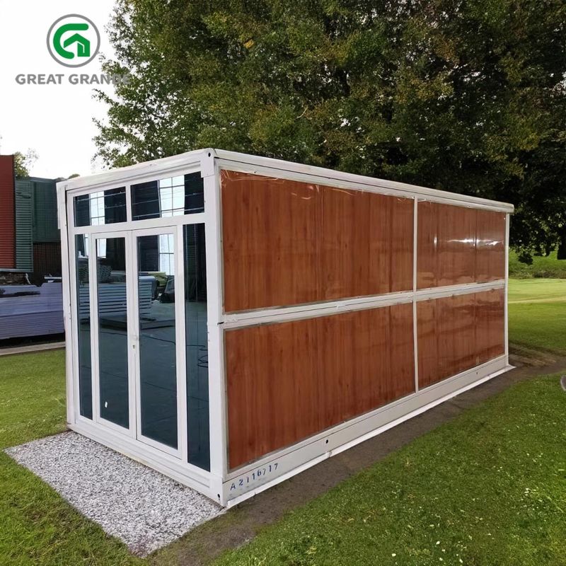 บ้านคอนเทนเนอร์พับ Prefab ที่กําแพงสีน้ําตาล มีให้เช่า