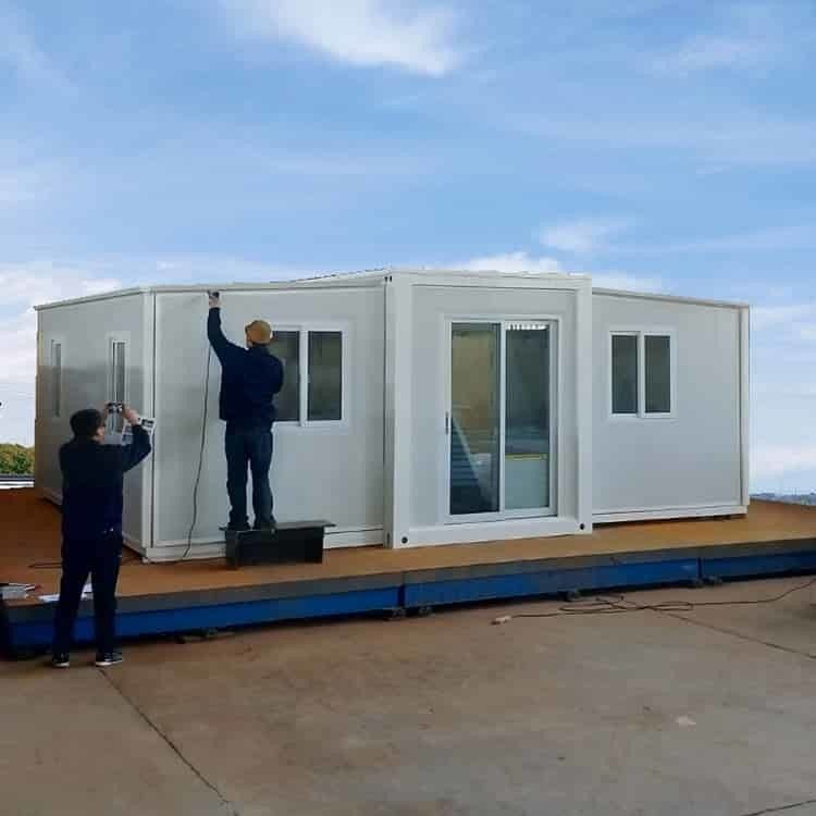ODM โครงสร้างนวัตกรรม สามารถขยายขนาดได้ บ้าน Prefab ประสิทธิภาพสูง 2.46 ~ 2.59m