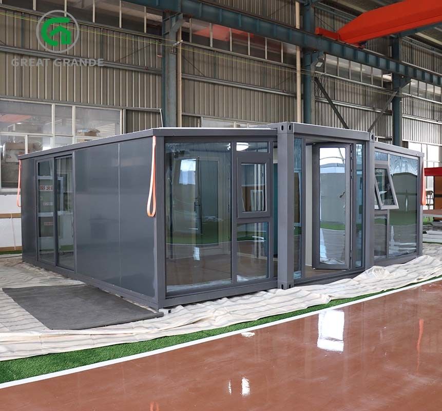 20FT Container ขยายขนาด โครงการบ้าน กรอบดํา แผ่นผนังดํา EPS ประตูแก้วกระชับ